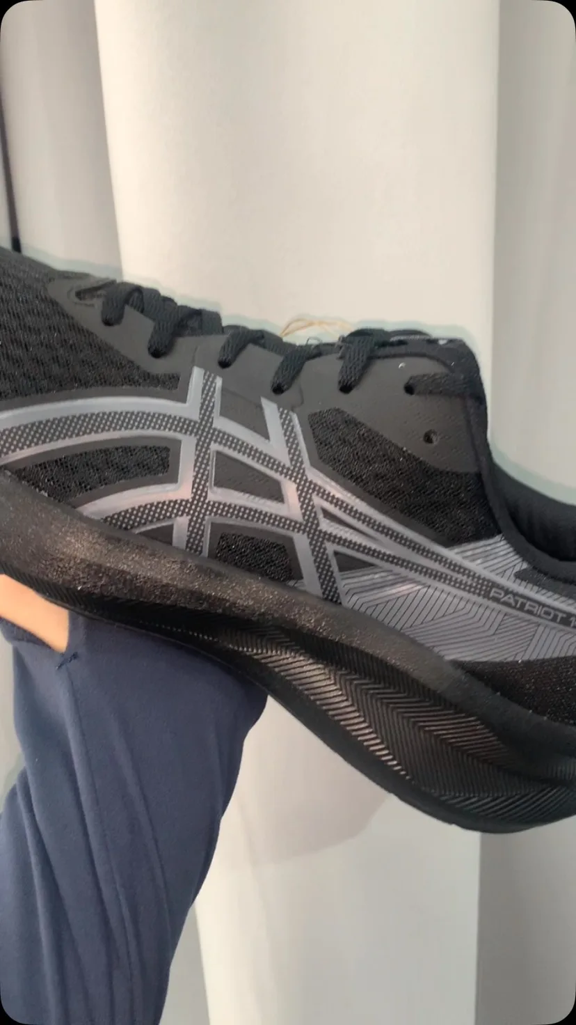 Asics preto total