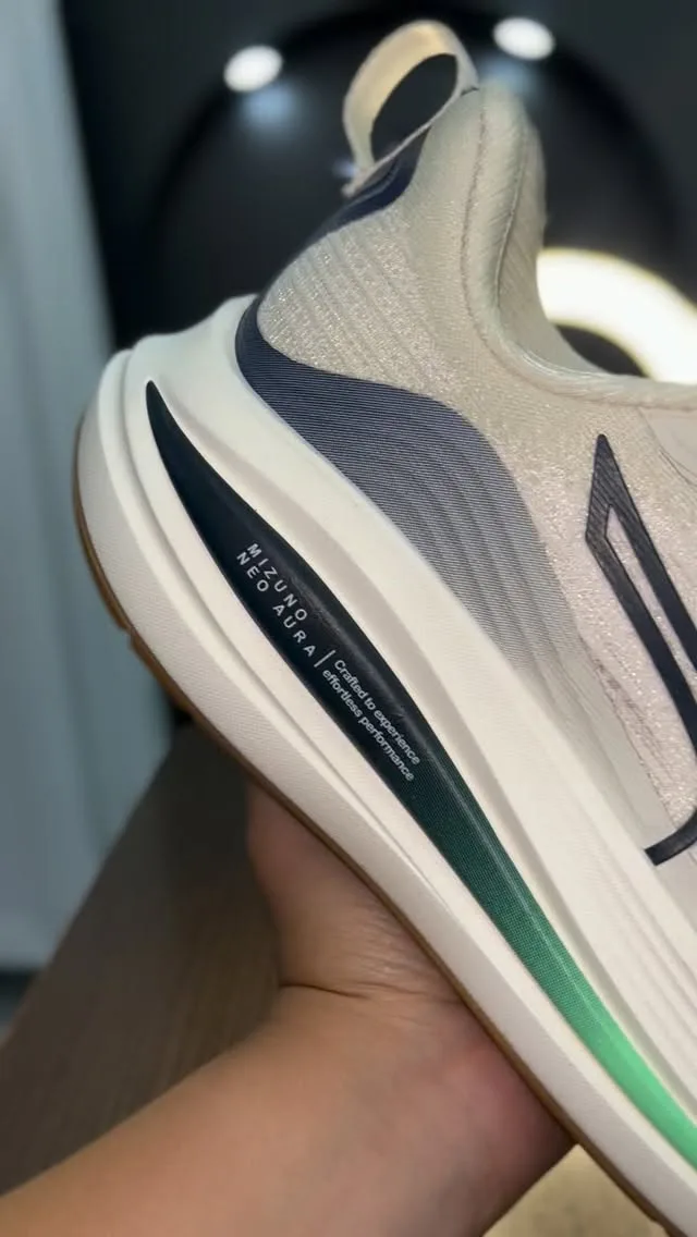 Mizuno branco com verde